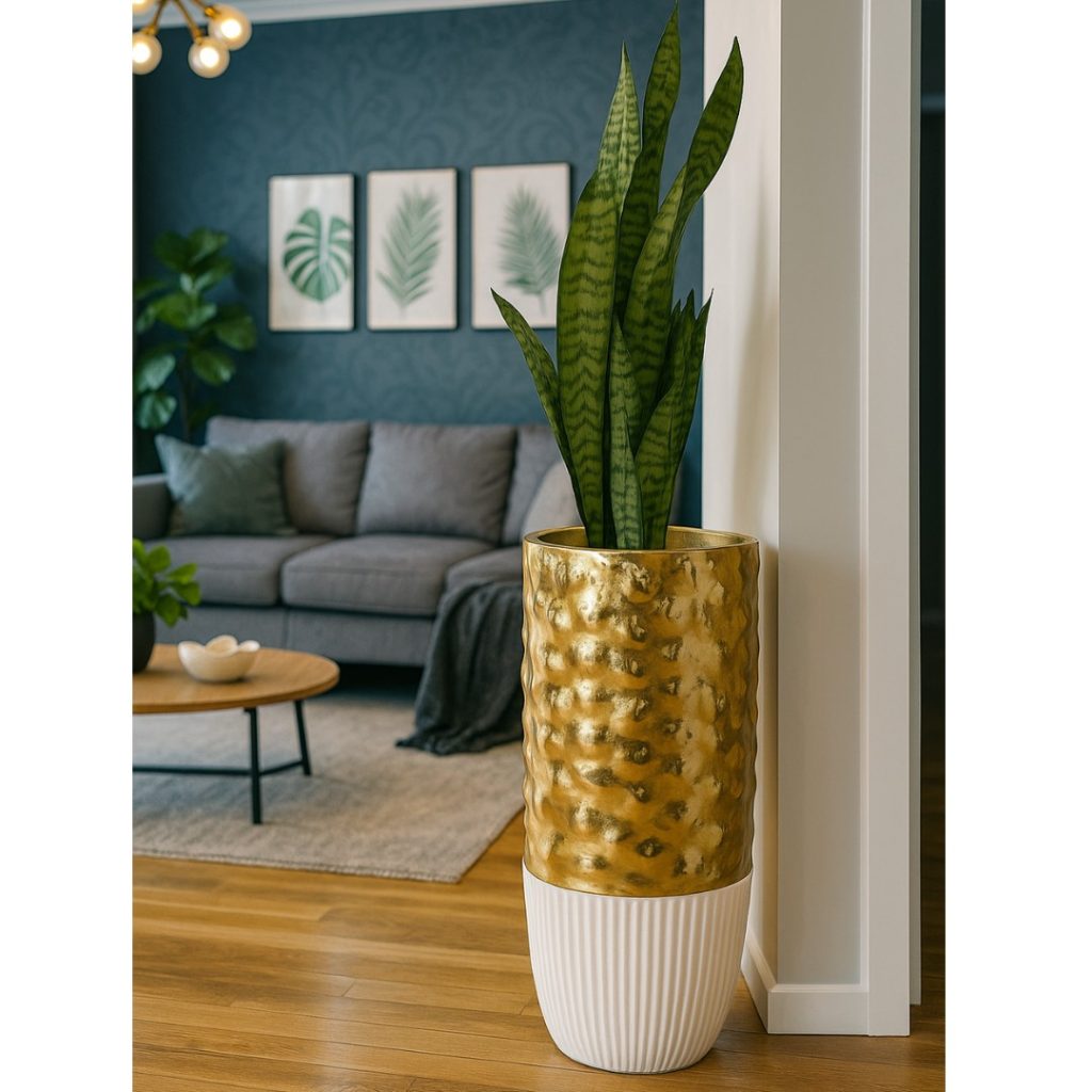 Gold & White Venus Planter